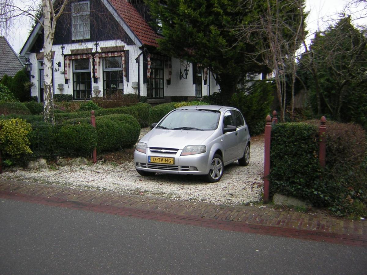 Prive Tuinhuis B&B Elly Sint Pancras 外观 照片